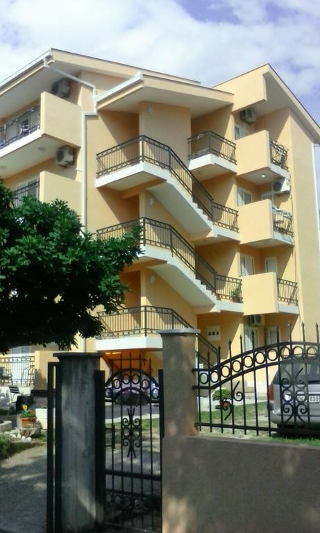 Apartments Percobic Sutomore Zimmer foto